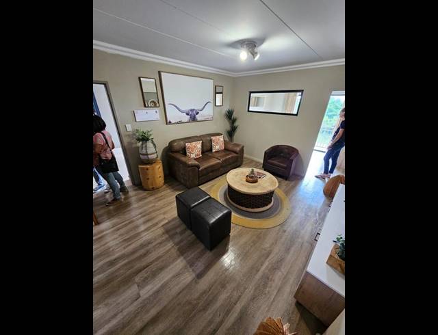 2 BEDROOM TOWNHOUSE FOR SALE IN KAMEELDRIFT EAST